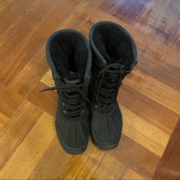 UGG waterproof snow boots (fit size 7!) - VIBRAM SOLE - Picture 5 of 9